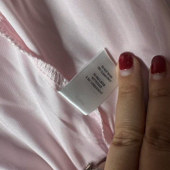 In Bloom Jonquil Powder Puff Pink Feather Trim Satin Robe Medium/Large Pre-Owned - Picture 8 of 9